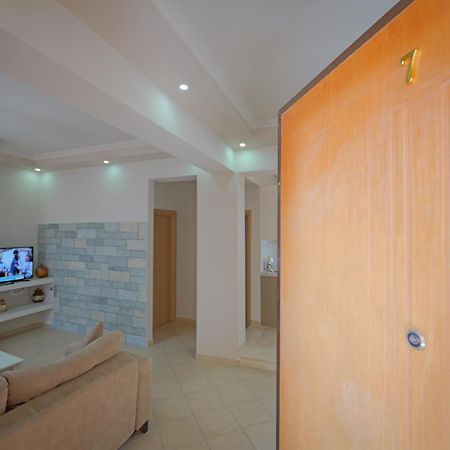 Dana Hotel Apartments Sarande Exterior photo