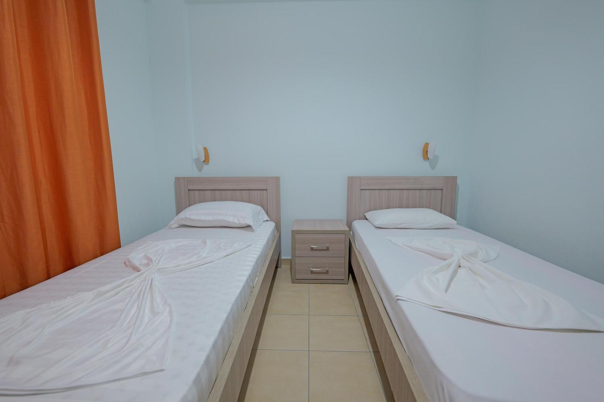 Dana Hotel Apartments Sarande Exterior photo