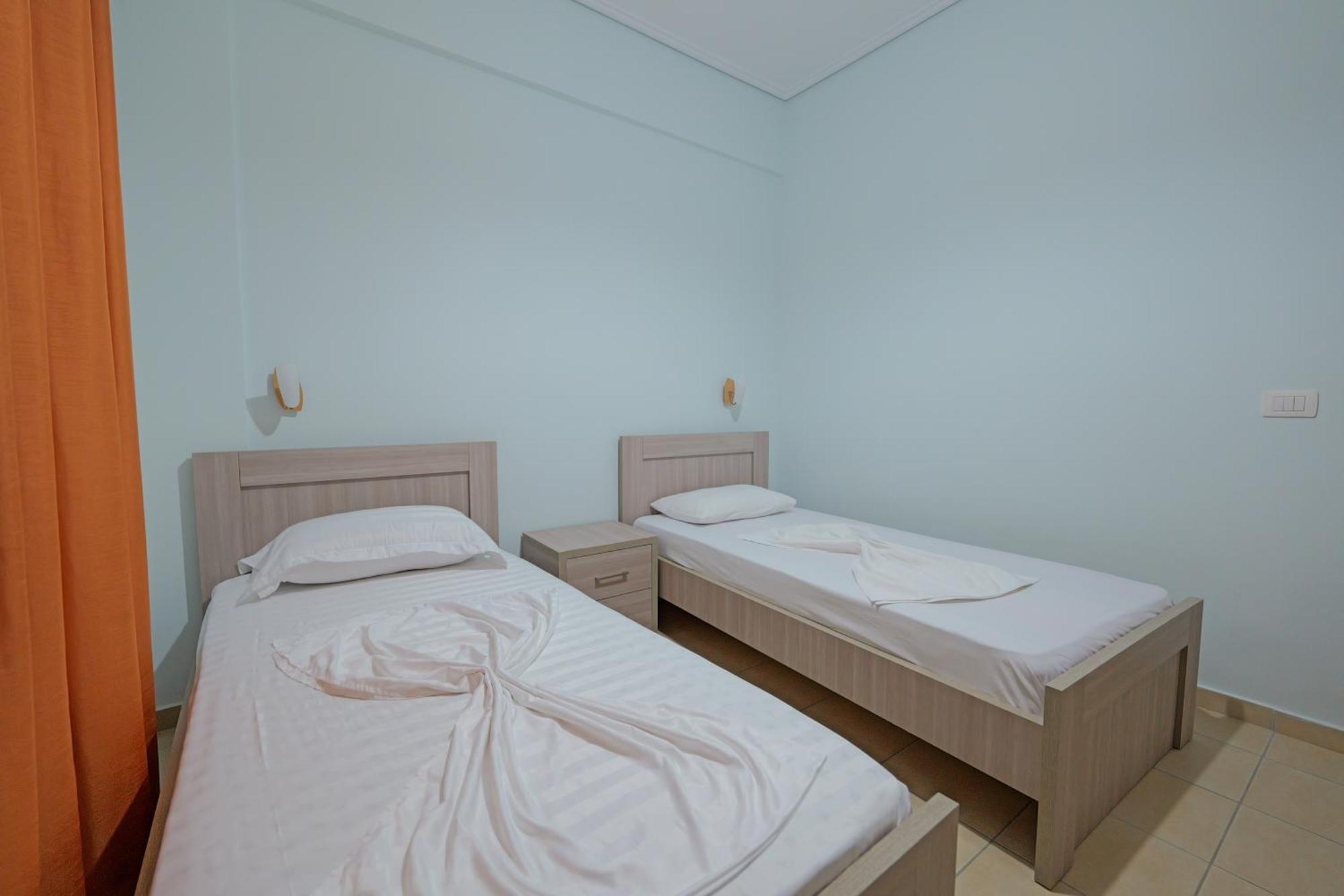 Dana Hotel Apartments Sarande Exterior photo