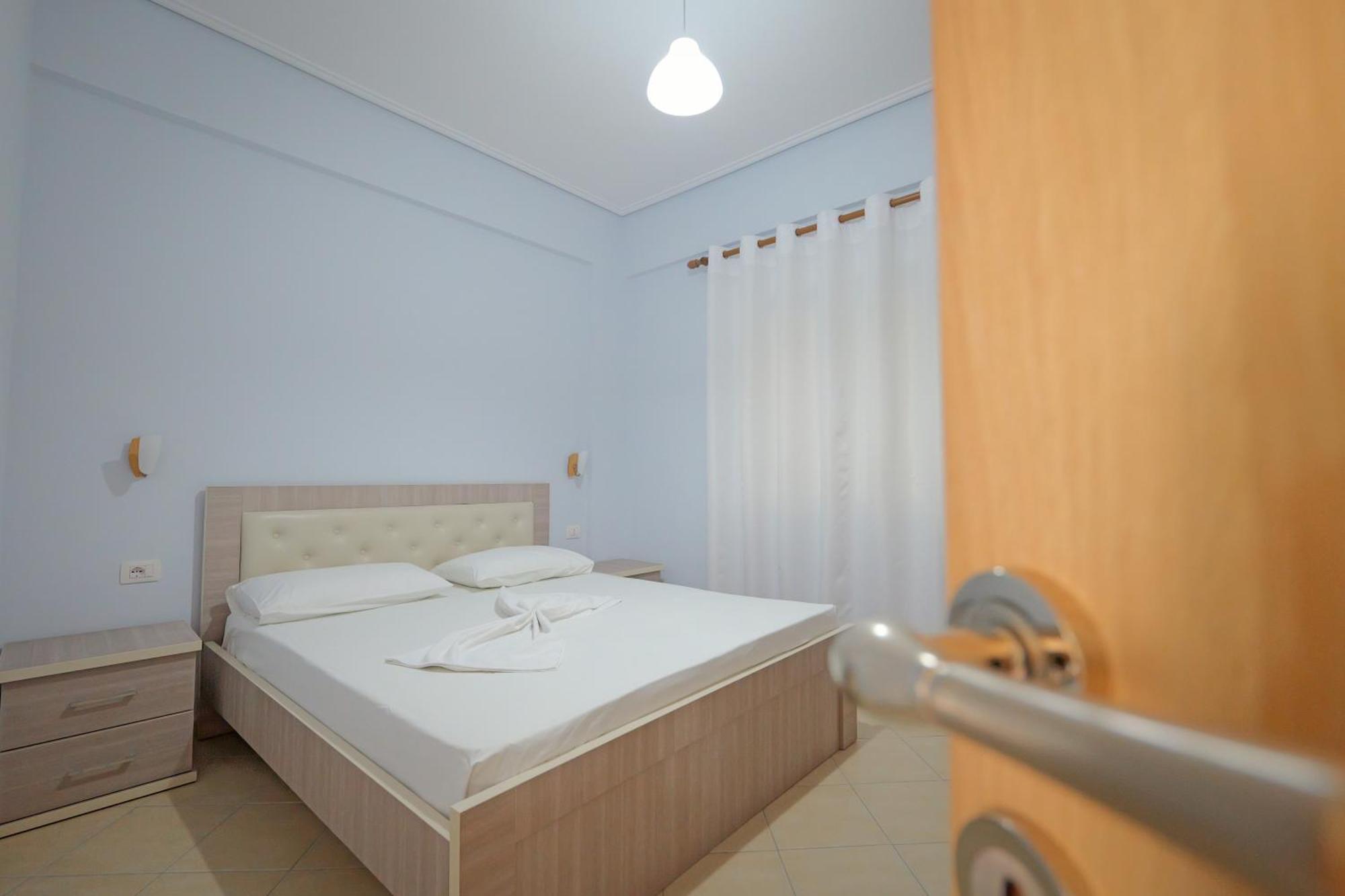 Dana Hotel Apartments Sarande Exterior photo