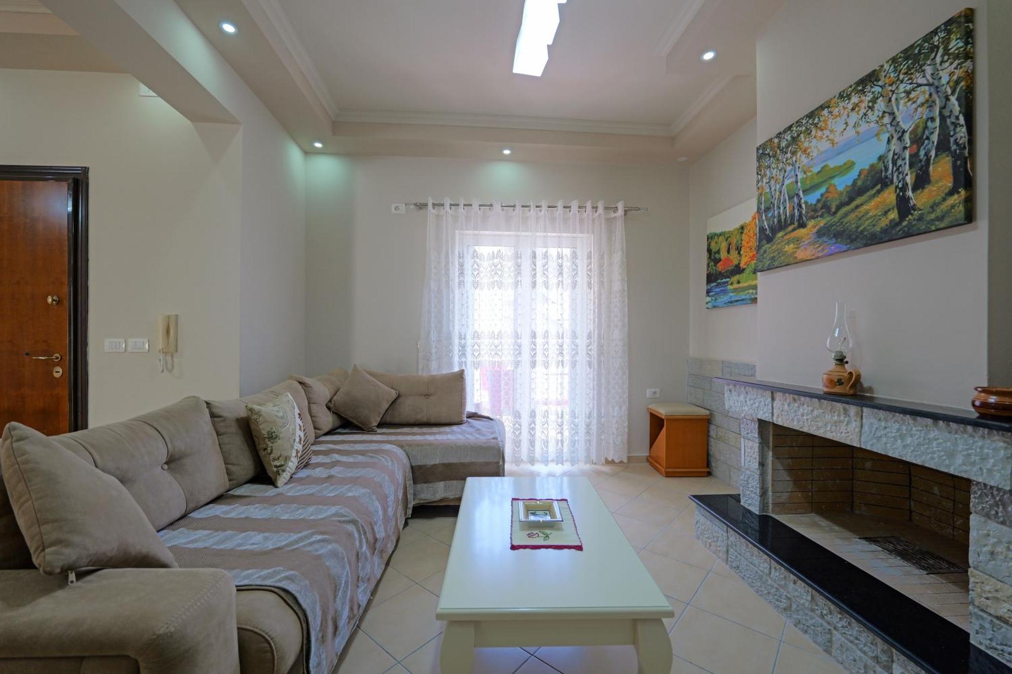 Dana Hotel Apartments Sarande Exterior photo